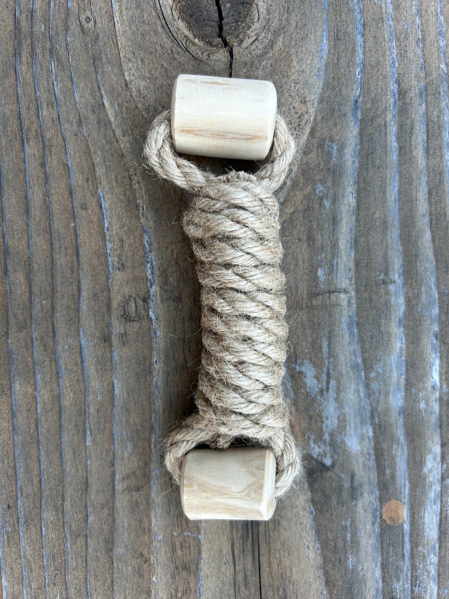hemp rope + coffee wood toy rōmng