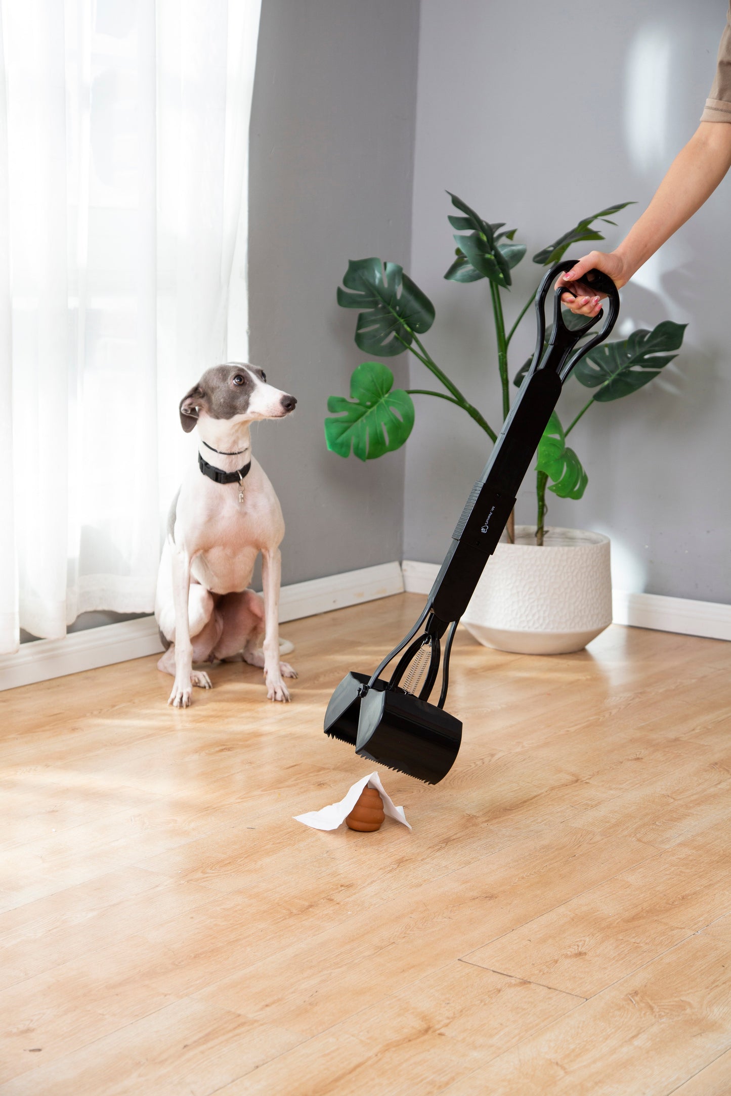 Mr. Peanut's 32" Tall Profile Pooper Scooper Mr. Peanut's Pet Carriers
