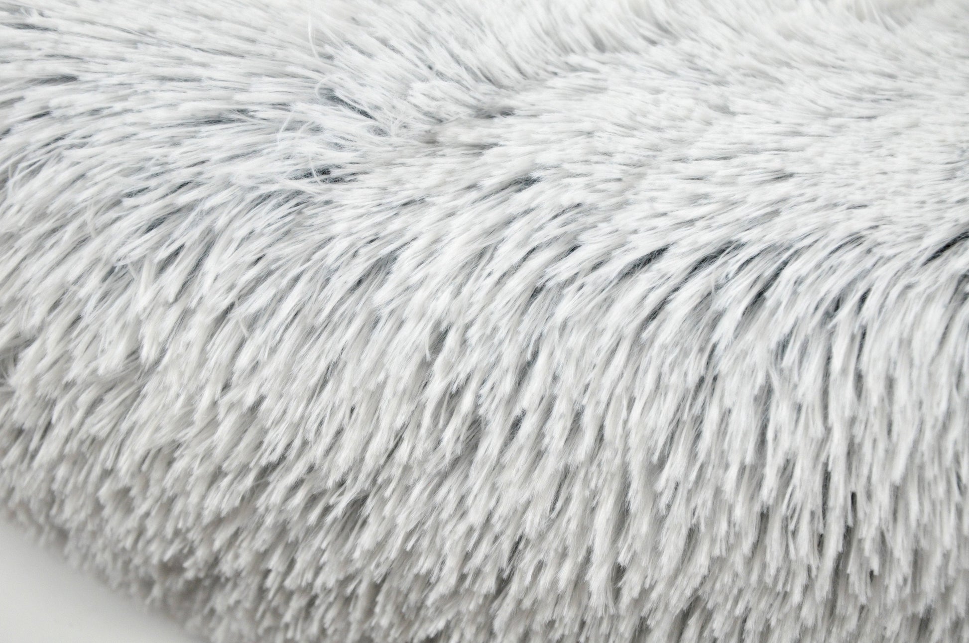 Mr. Peanut's 28" OrthoPlush® Pet Bed - Snowflake White Two Tone Mr. Peanut's Pet Carriers
