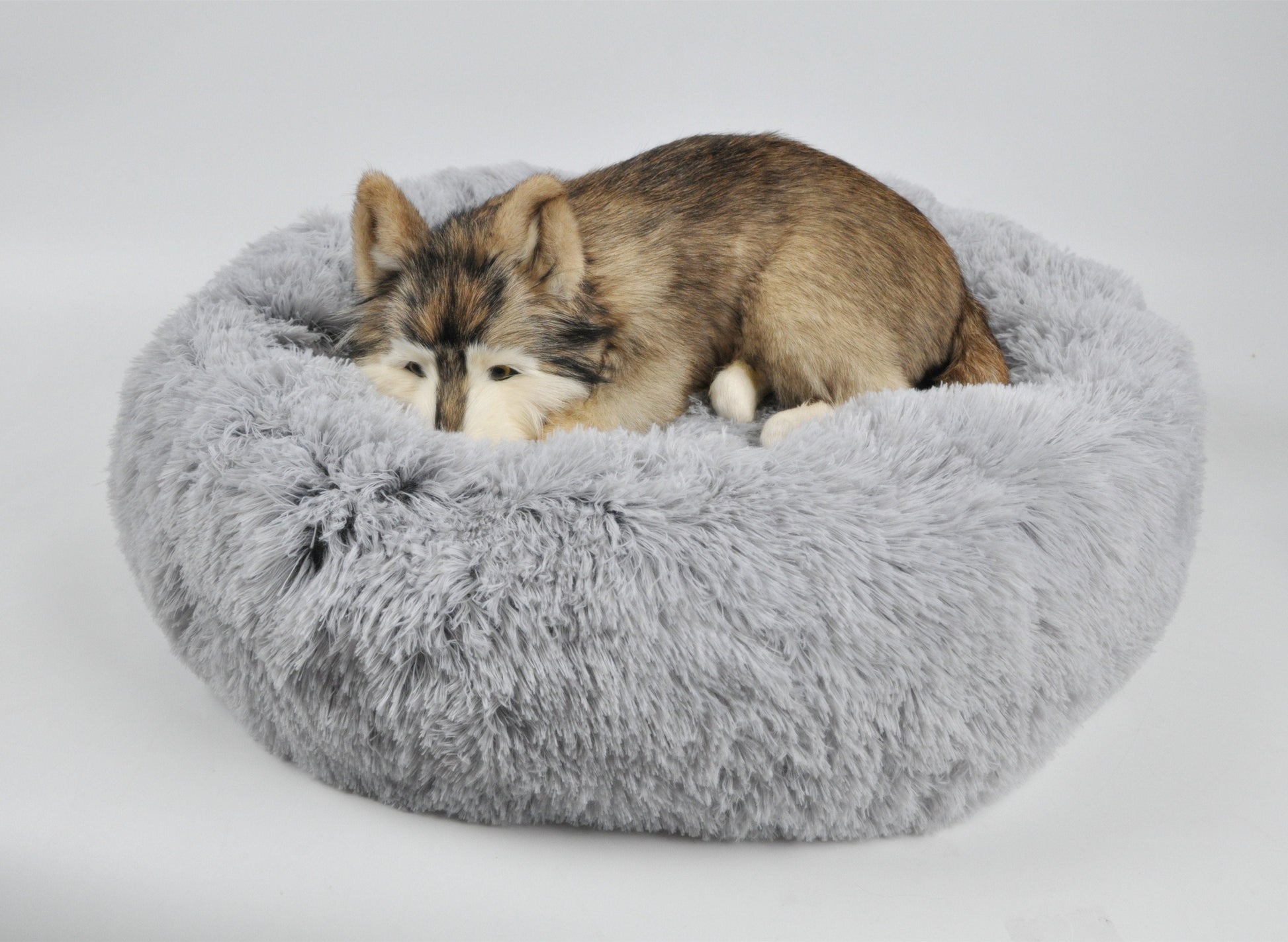 Mr. Peanut's 28" OrthoPlush® Pet Bed - Snowflake White Two Tone Mr. Peanut's Pet Carriers